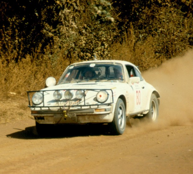2-MeruAreaRallyCar