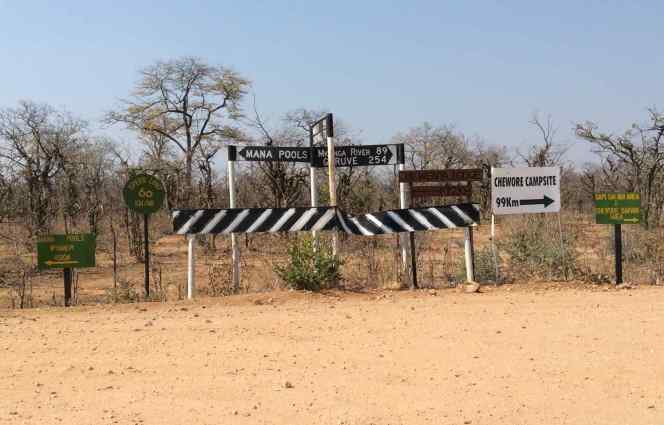 The road to Mana Pools.