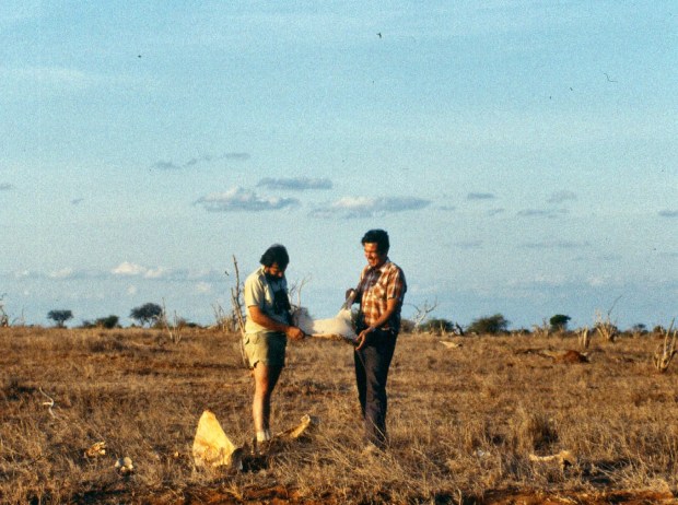 tsavo east mendizabal and ele bones
