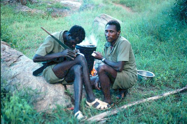 cam saf watching repair with panga while shower water copy